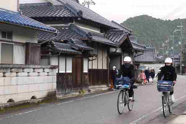 粟賀町