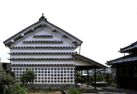 濱田典彌家住宅 主屋 かま屋 米あずかり場 土蔵 石垣塀