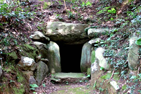 壱岐古墳群散策