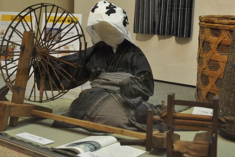 行田市郷土博物館博学連携展示「むかしのくらし」