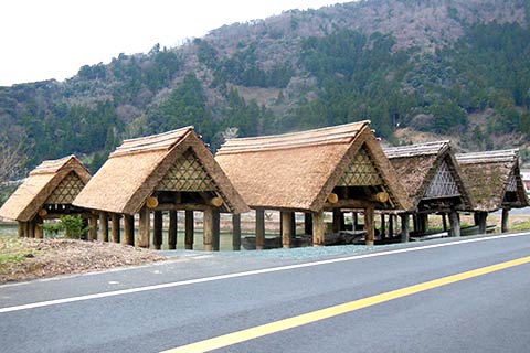 舟小屋